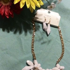 Necklace and Earring set
